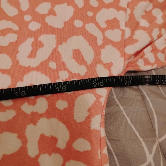 Women pink white leopard print top short sleeves babydoll top button up blouse - Picture 7 of 9